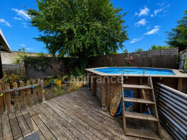 Maison 6 pièces PONS (17) - Centre ville - Piscine - Terrain de 167m²