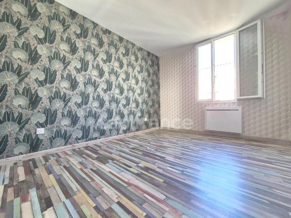 Maison 6 pièces PONS (17) - Centre ville - Piscine - Terrain de 167m²