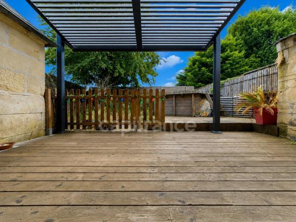 Maison 6 pièces PONS (17) - Centre ville - Piscine - Terrain de 167m²