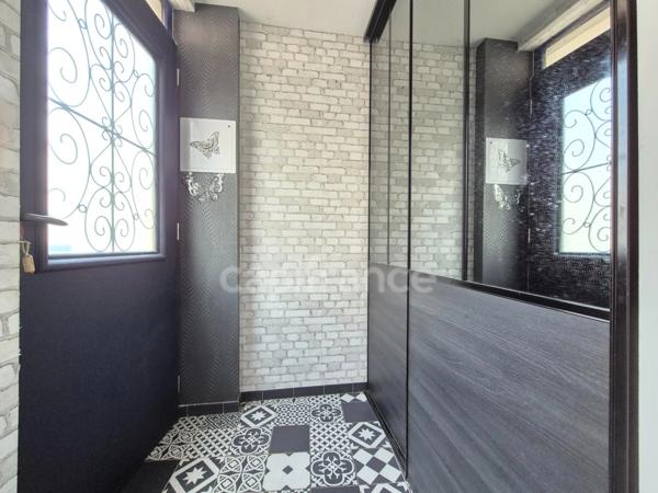 Maison 6 pièces PONS (17) - Centre ville - Piscine - Terrain de 167m²