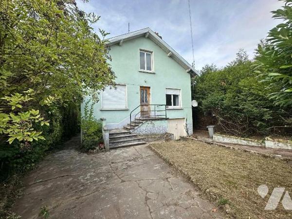 Maison individuelle à rénover - Grand terrain de 962 m² au calme - Dombasle-sur-Meurthe

Prix...