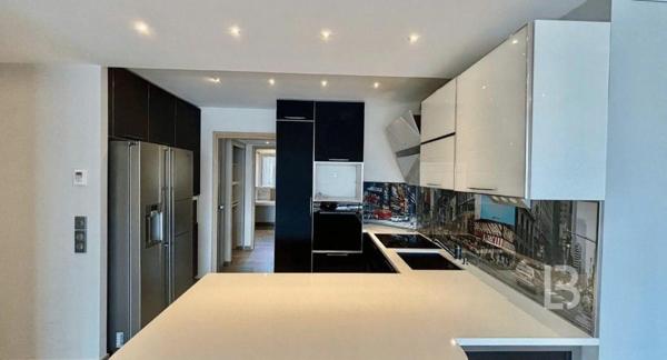 Bel appartement front de mer à Juan les Pins