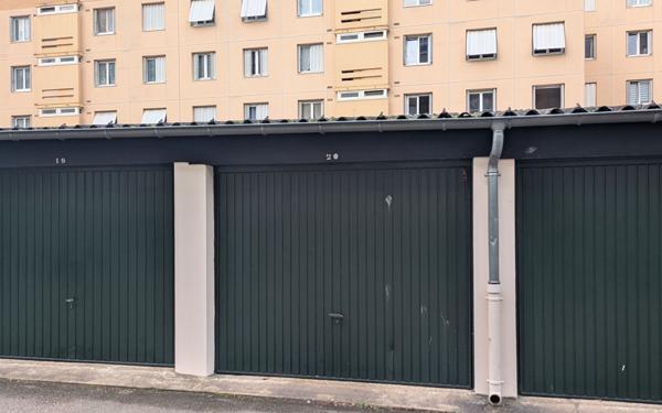 Stationnement à vendre    Sainte-Foy-lès-Lyon