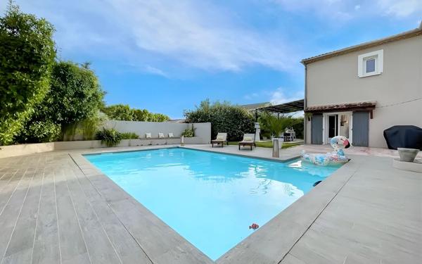 Maison à vendre    6 pièces •  Calvisson