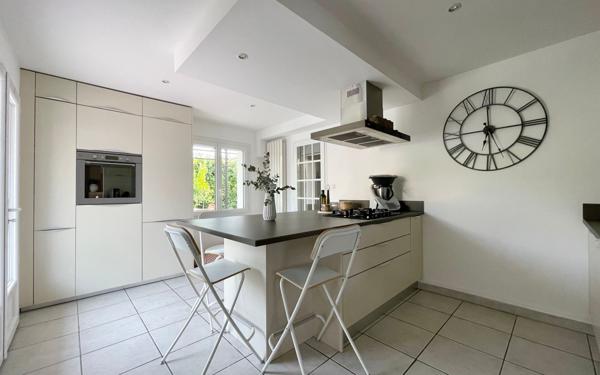 Maison à vendre    6 pièces •  Calvisson