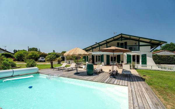 Maison à vendre    7 pièces •  Labouheyre