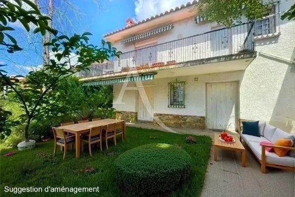 CLOS BANET VILLA DE 162 M² POSSIBLE 3 APPARTEMENTS . TERRAIN DE 4O3 m²