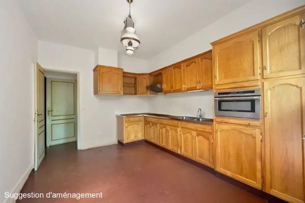 CLOS BANET VILLA DE 162 M² POSSIBLE 3 APPARTEMENTS . TERRAIN DE 4O3 m²