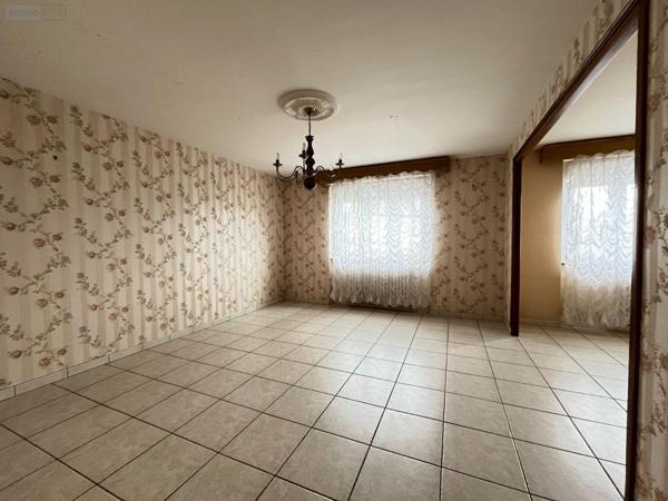 Maison de ville à vendre à Saint-James dans la Manche (50240), ref : 12541/1986