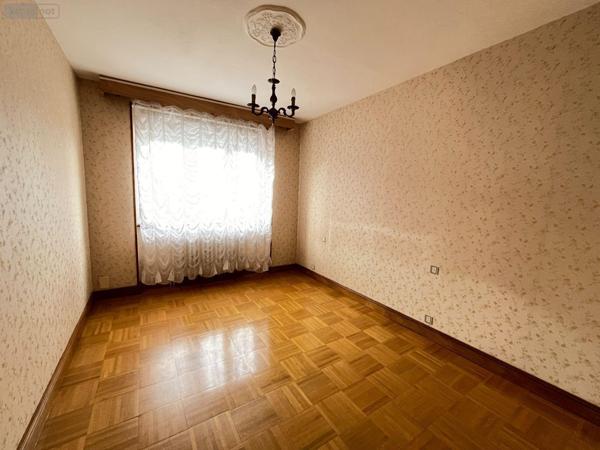 Maison de ville à vendre à Saint-James dans la Manche (50240), ref : 12541/1986