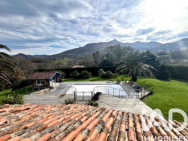 Maison à vendre 14 pièces 470 m² Urrugne