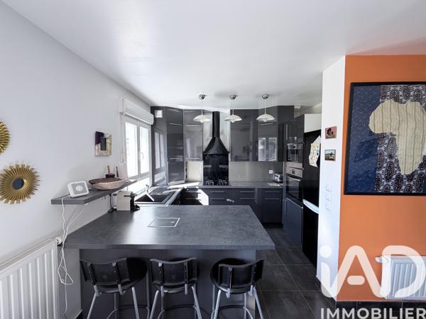 Location maison 6 pièces 86 m² Villevaudé