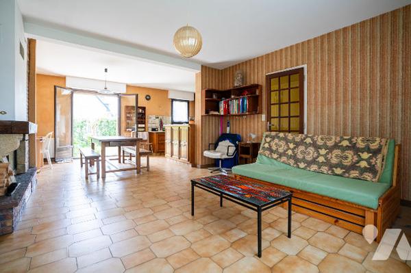 NOUVEAUTE - CHARTRES  de BRETAGNE - MAISON T6 4 CHAMBRES