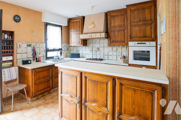 NOUVEAUTE - CHARTRES  de BRETAGNE - MAISON T6 4 CHAMBRES