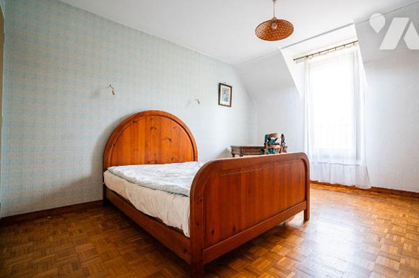 NOUVEAUTE - CHARTRES  de BRETAGNE - MAISON T6 4 CHAMBRES