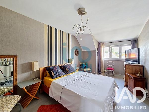 Maison à vendre 7 pièces 157 m² Chartres-de-Bretagne
