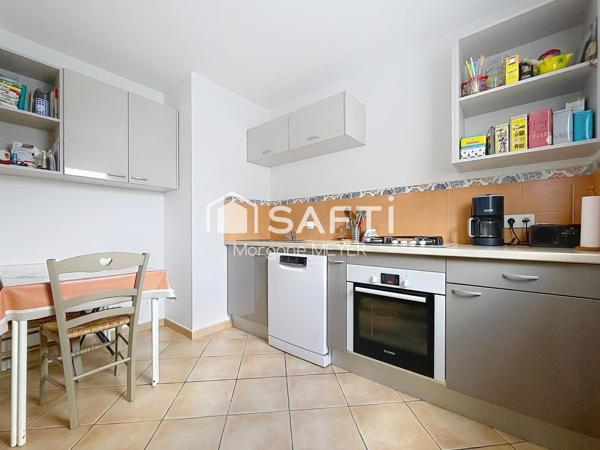 Maison de plain-pied quatre chambres avec jardin