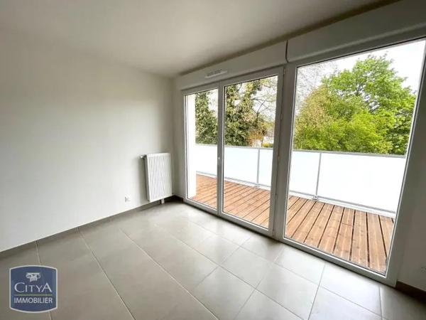 Appartement à louer 2 pièces 41m² Petit-Couronne (76650)