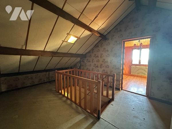 DOLE, quartier Bedugue , maison individuelle à rénover