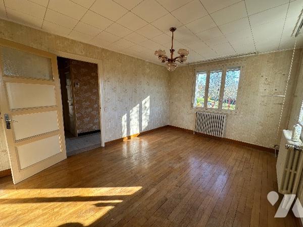 DOLE, quartier Bedugue , maison individuelle à rénover