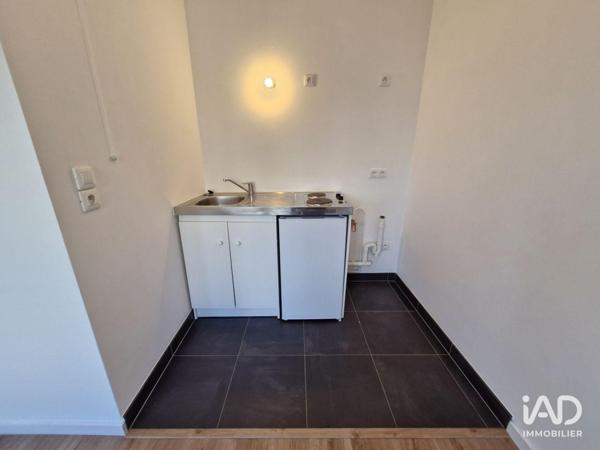Location appartement 1 pièce 26 m² Châtillon