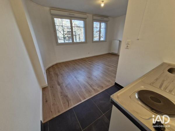 Location appartement 1 pièce 26 m² Châtillon
