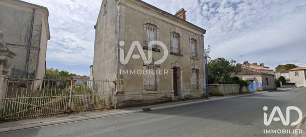Maison à vendre 5 pièces 289 m² Les Velluire-sur-Vendée