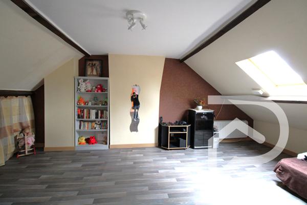 Maison 10 pièces 277 m2