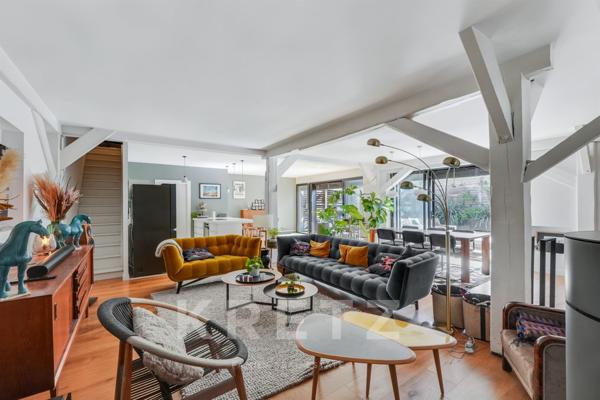 Anciens ateliers rénovés 290m2, quartier Grand Rond / Côte Pavée