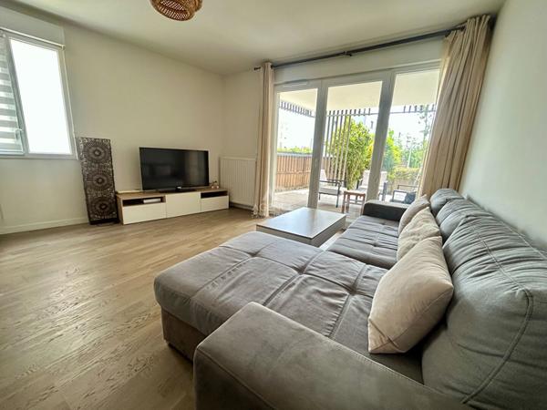Appartement 3 pièce(s) 61 m2 €269 000 ** - Référence 9201