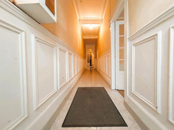 Maison 8 pièces 219 m2