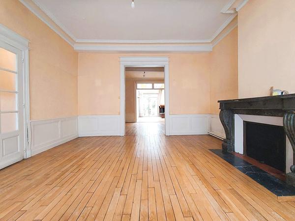 Maison 8 pièces 219 m2