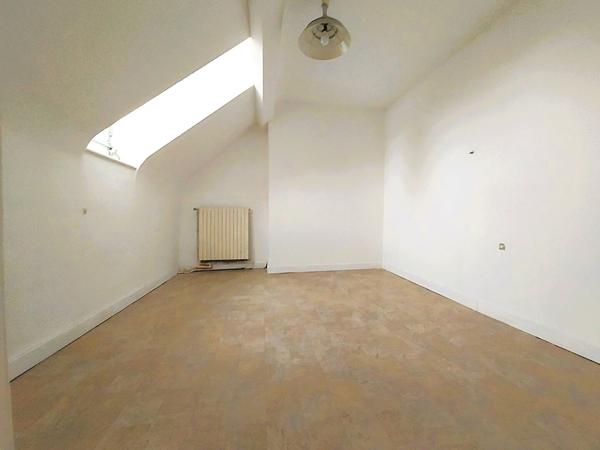 Maison 8 pièces 219 m2