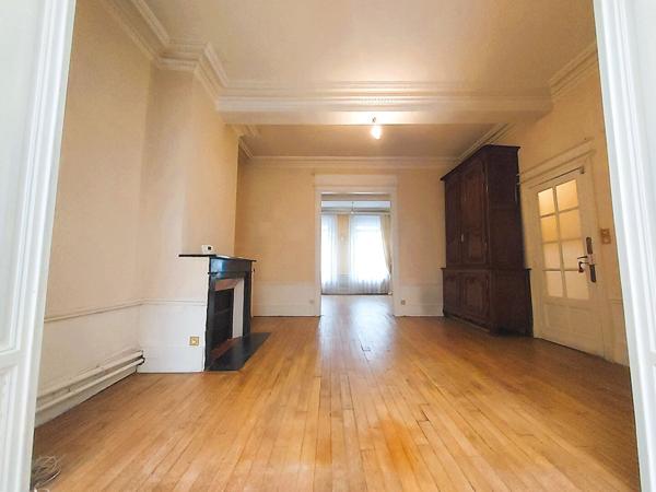 Maison 8 pièces 219 m2