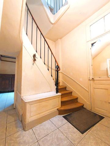 Maison 8 pièces 219 m2