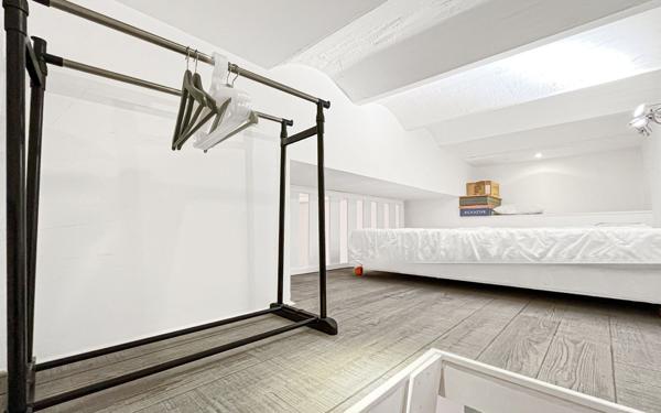 Appartement à vendre    2 pièces • 38 m2 Nice