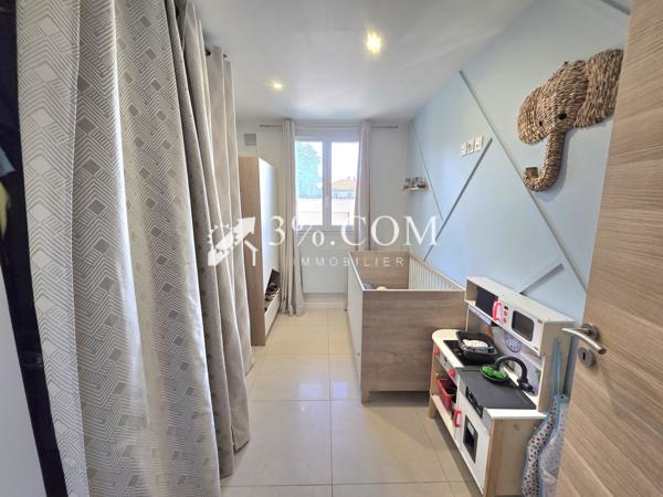 Appartement
                                                                                                                                                                                                                                                                                                                        3 pièce(s)                                                                                                                                                                                                          2 chambre(s)                                                                                                                                                                                                          59  m²