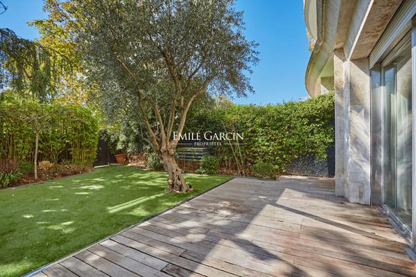 A vendre - Neuilly - 92200 - Appartement - 152 m2 -  80 m² de jardin - 2 chambres