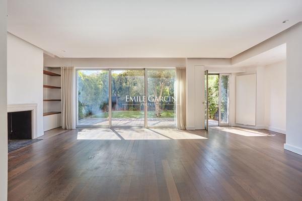 A vendre - Neuilly - 92200 - Appartement - 152 m2 -  80 m² de jardin - 2 chambres