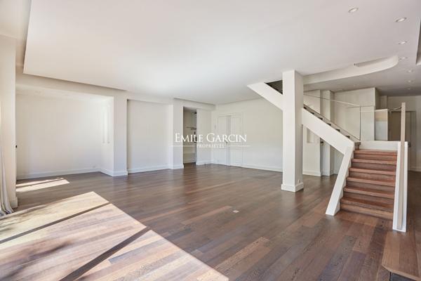 A vendre - Neuilly - 92200 - Appartement - 152 m2 -  80 m² de jardin - 2 chambres