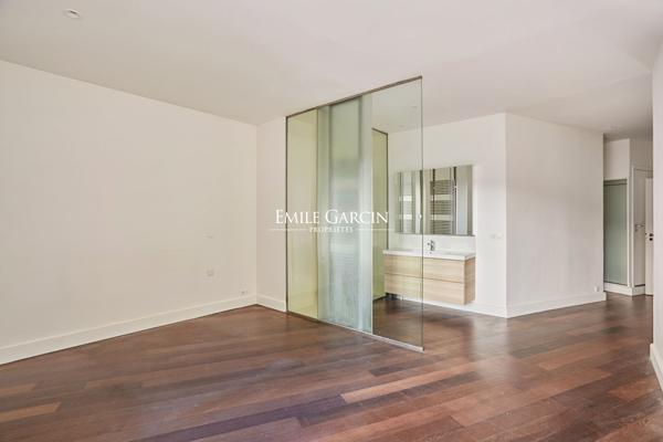 A vendre - Neuilly - 92200 - Appartement - 152 m2 -  80 m² de jardin - 2 chambres