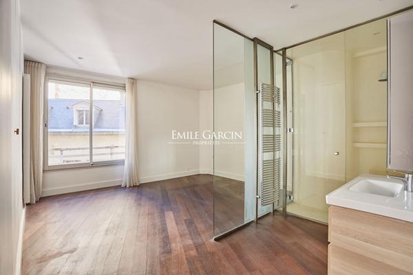 A vendre - Neuilly - 92200 - Appartement - 152 m2 -  80 m² de jardin - 2 chambres