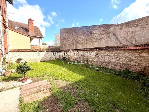 Appartement à MONTEREAU-FAULT-YONNE, 77130 - 4 pièces 50m²
