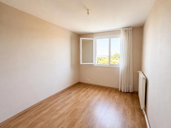 Saint-Cyr-sur-Loire – Bel appartement T3 lumineux avec ascensceur, garage, cave et balcon