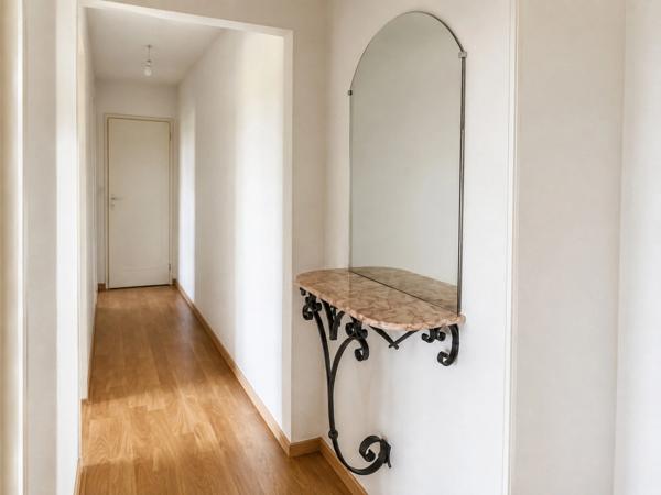 Saint-Cyr-sur-Loire – Bel appartement T3 lumineux avec ascensceur, garage, cave et balcon