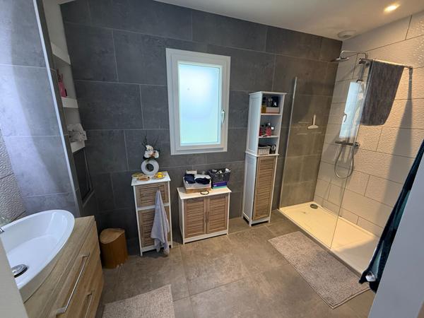 Maison 8 pièces 269.93 m2