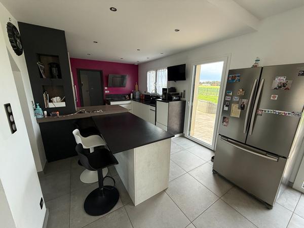 Maison 8 pièces 269.93 m2
