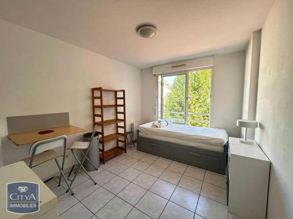 Appartement à louer 1 pièce 17.34m² Marseille (13008)