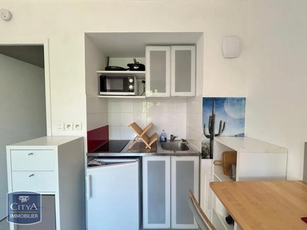 Appartement à louer 1 pièce 17.34m² Marseille (13008)