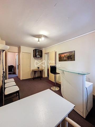 Appartement 5 pièces – 96 m² – Fort potentiel habitation ou bureaux / profession libérale